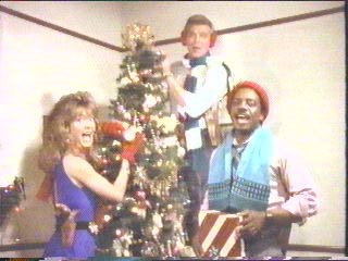 [Hammer, Doreau, and Trunk decorating tree]